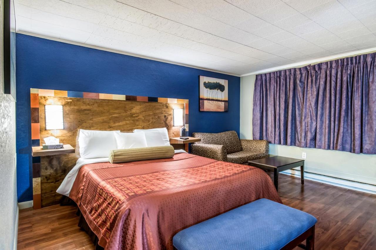 Highland Inn New Cumberland Buitenkant foto