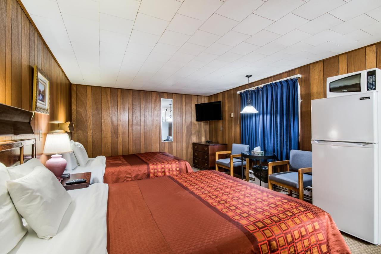 Highland Inn New Cumberland Buitenkant foto