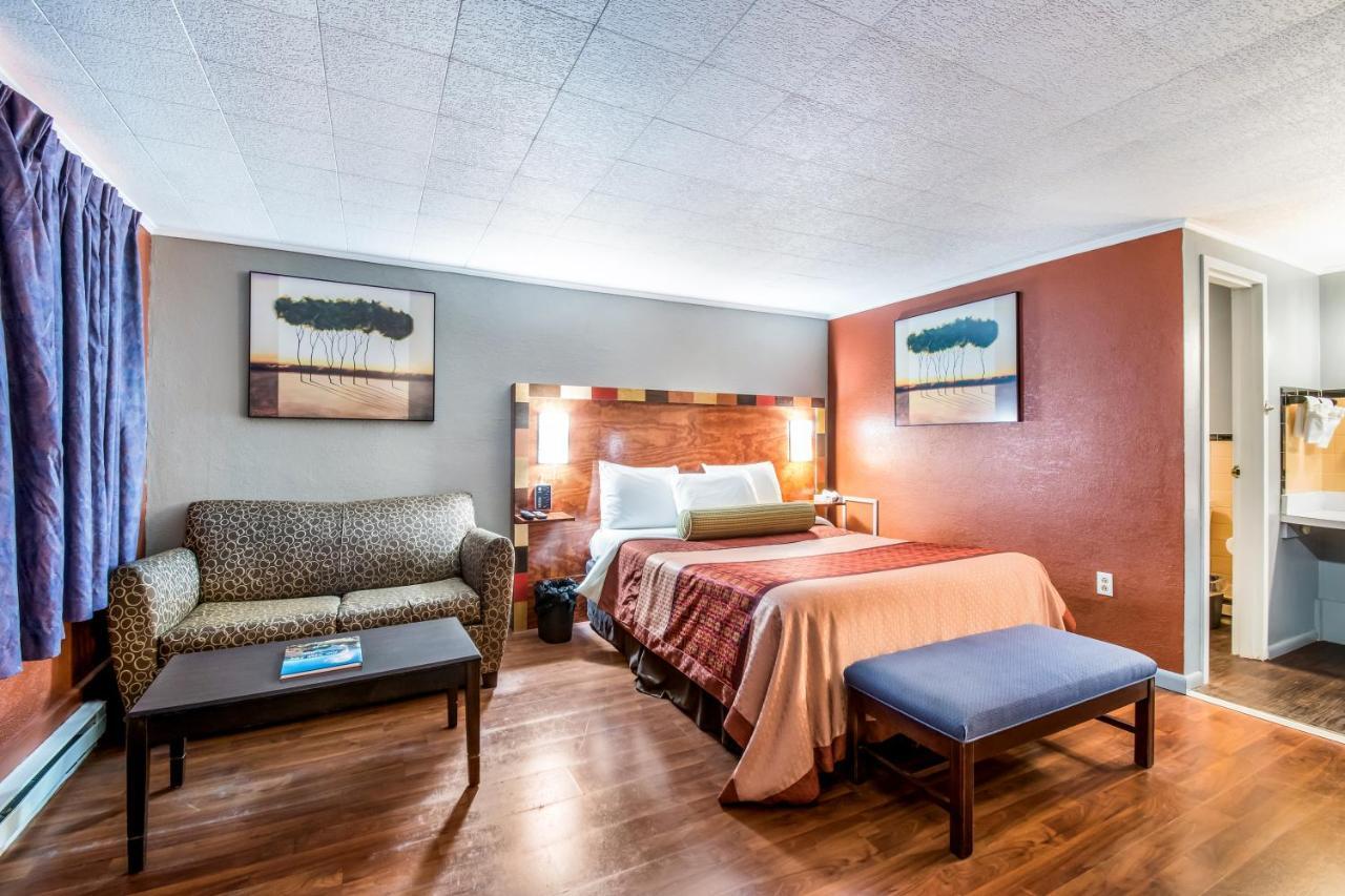 Highland Inn New Cumberland Buitenkant foto